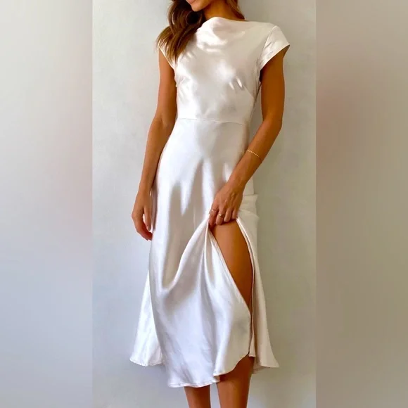US size 6 (AUS size 10) BillyJ off-white silk midi dress - Picture 1 of 3
